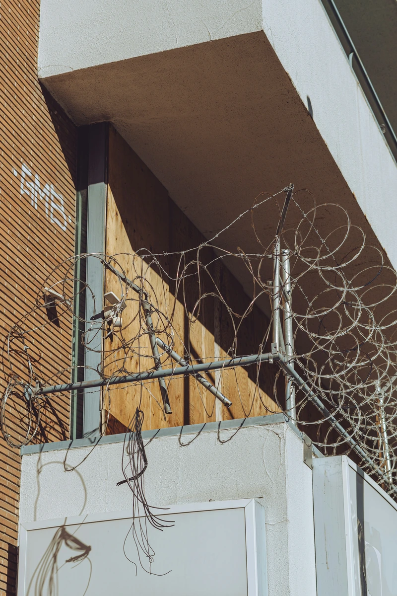 Complete Guide to Singapore's 2025 Building Security Compliance: Smart Standards for High-Rise Projects